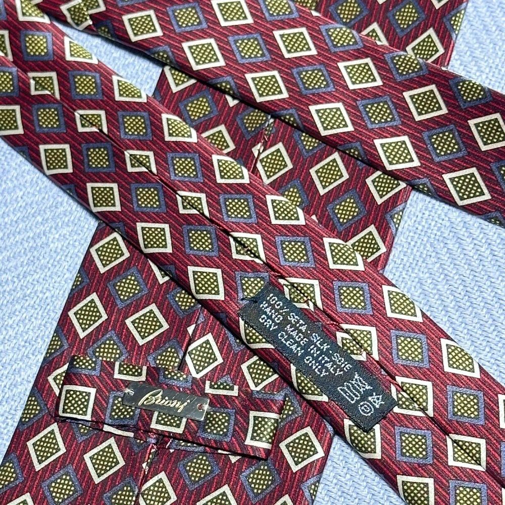 BRIONI Mens 100% Silk Necktie Italy Luxury Designer Geometric Red 3.75 x 60.5